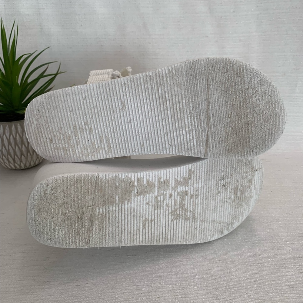 Wild Diva Lounge Sassy White Yoga Mat Platform Sandals Woman’s 7 - Picture 12 of 12